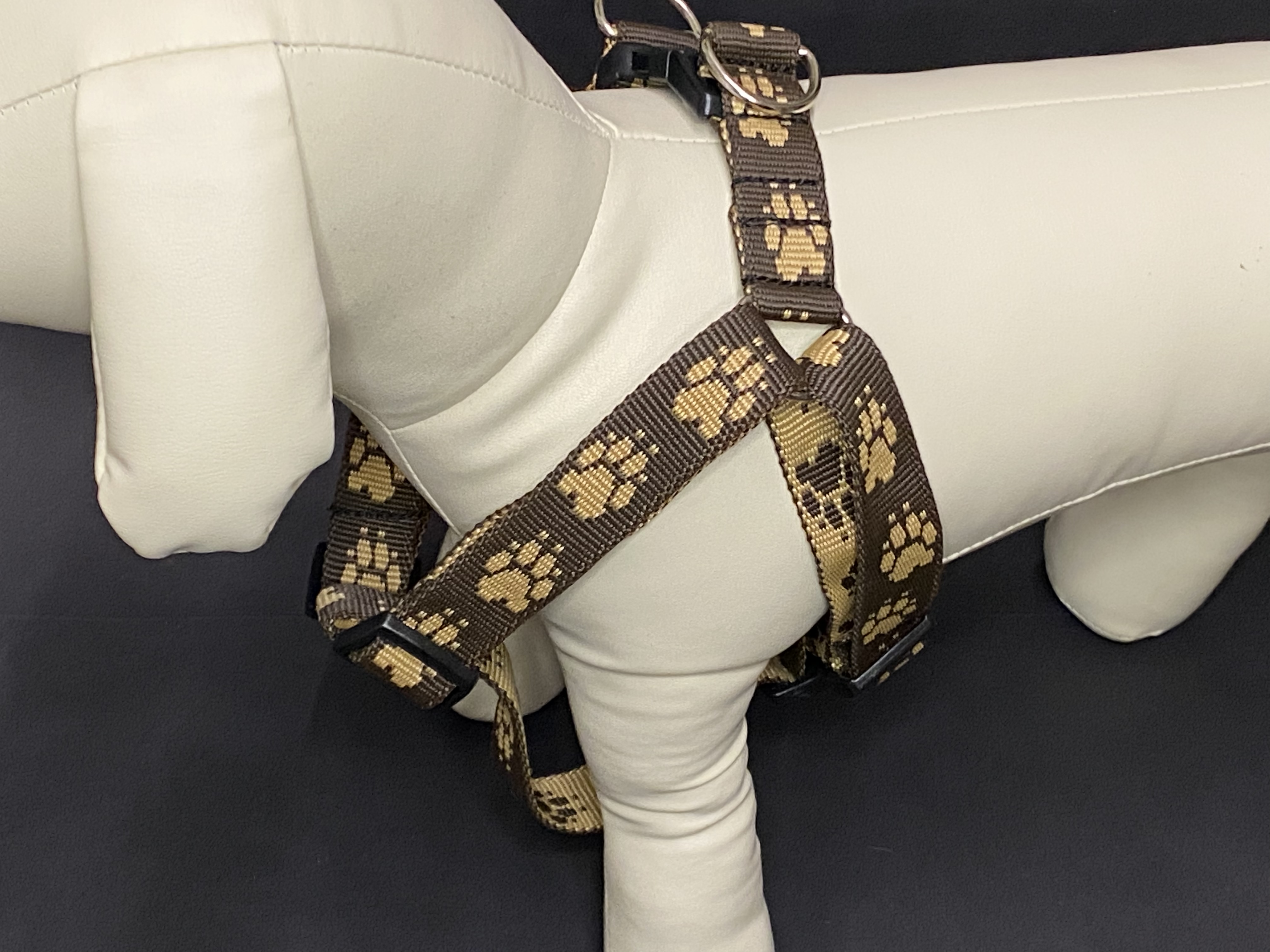 Palkar motýlek postroj pro psy 50 cm - 66 cm vel. 3 hnědá s tlapkami