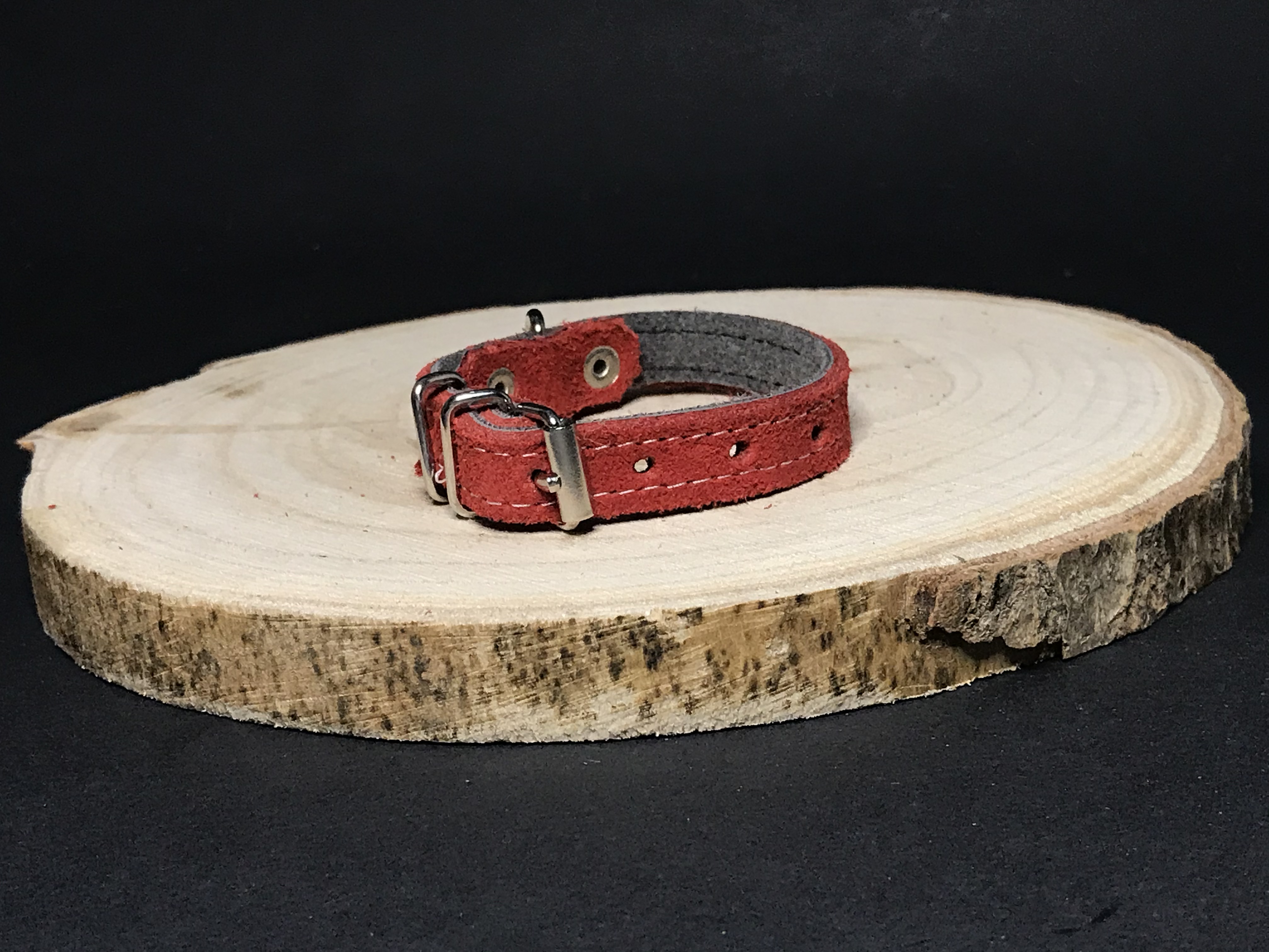 Palkar obojek z velurové kůže pro psy 20 cm x 12 mm tmavě-červená