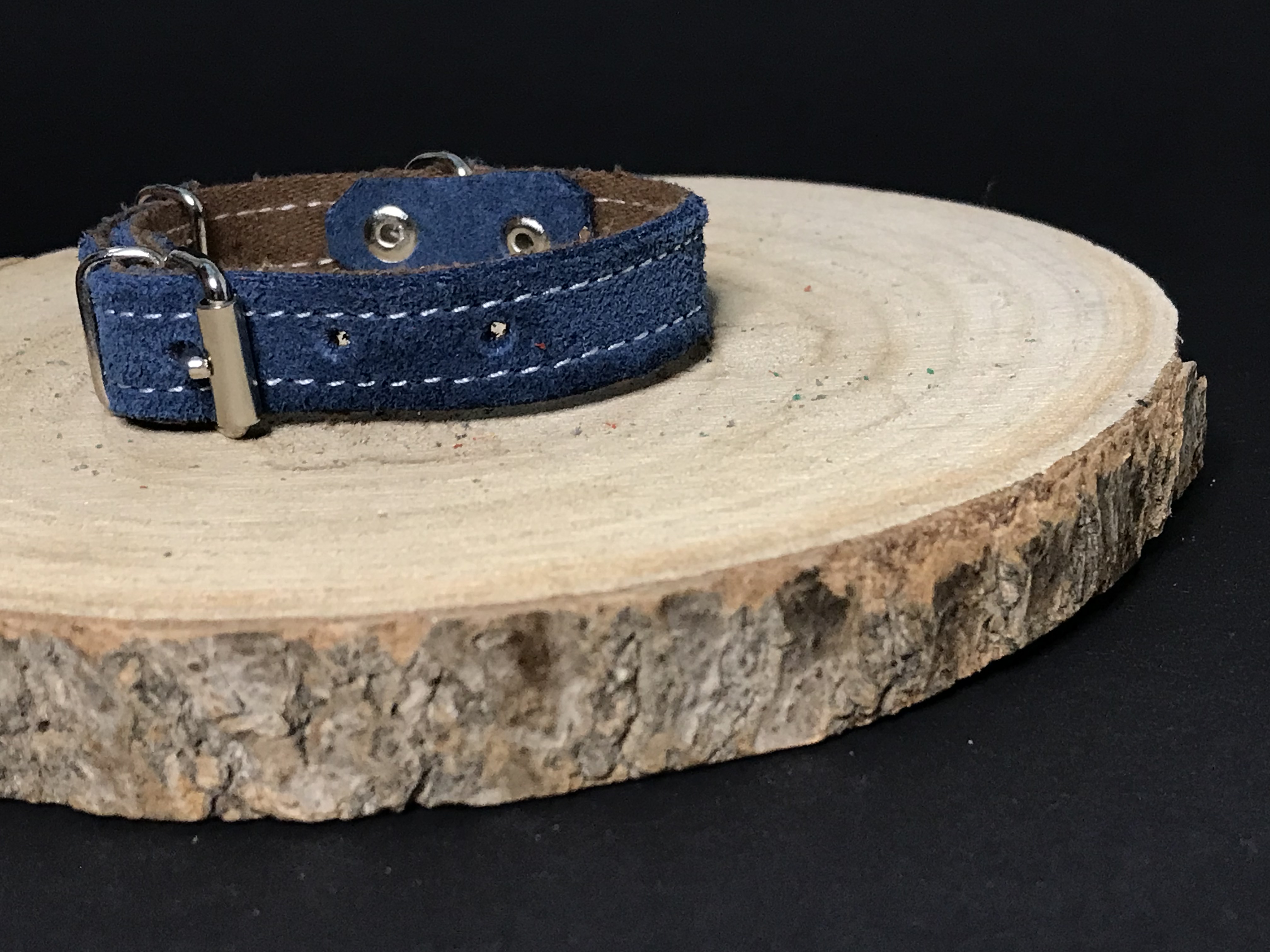 Palkar obojek z velurové kůže pro psy 25 cm x 14 mm modrá