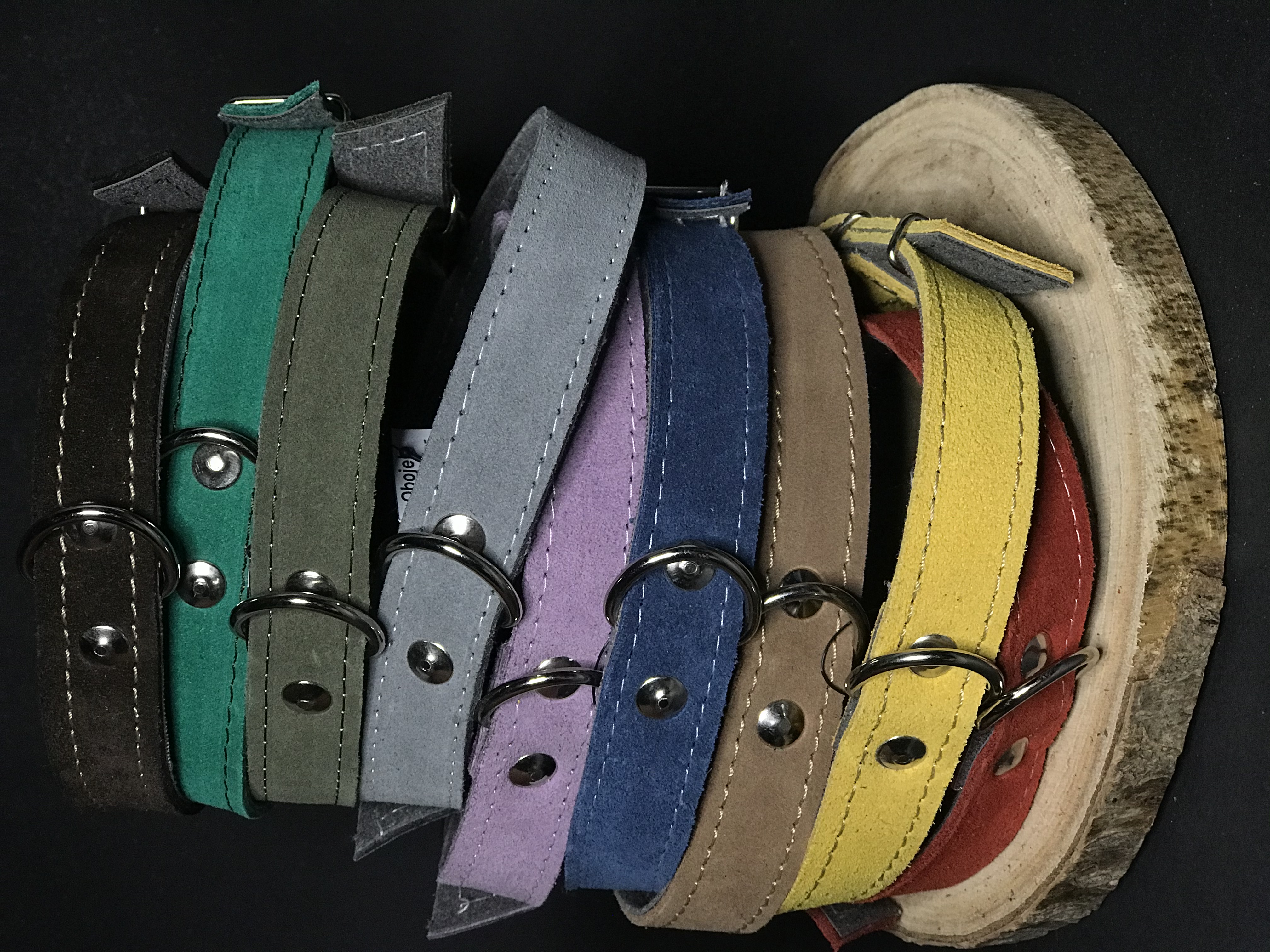 Palkar obojek z velurové kůže pro psy 50 cm x 22 mm červená