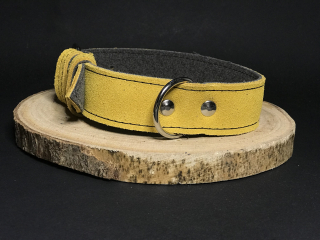 Palkar obojek z velurové kůže pro psy 45 cm x 30 mm žlutá