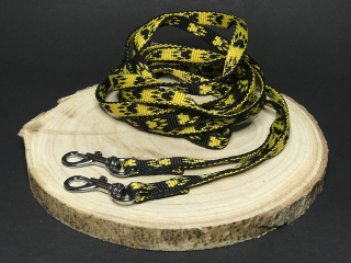 Palkar vodítko přepínací z popruhu pro psy 250 cm x 10 mm černo-žluté tlapky